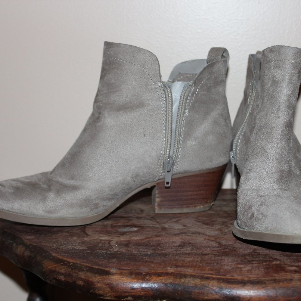 Carlos by Carlos Santana Malika Ankle Boots